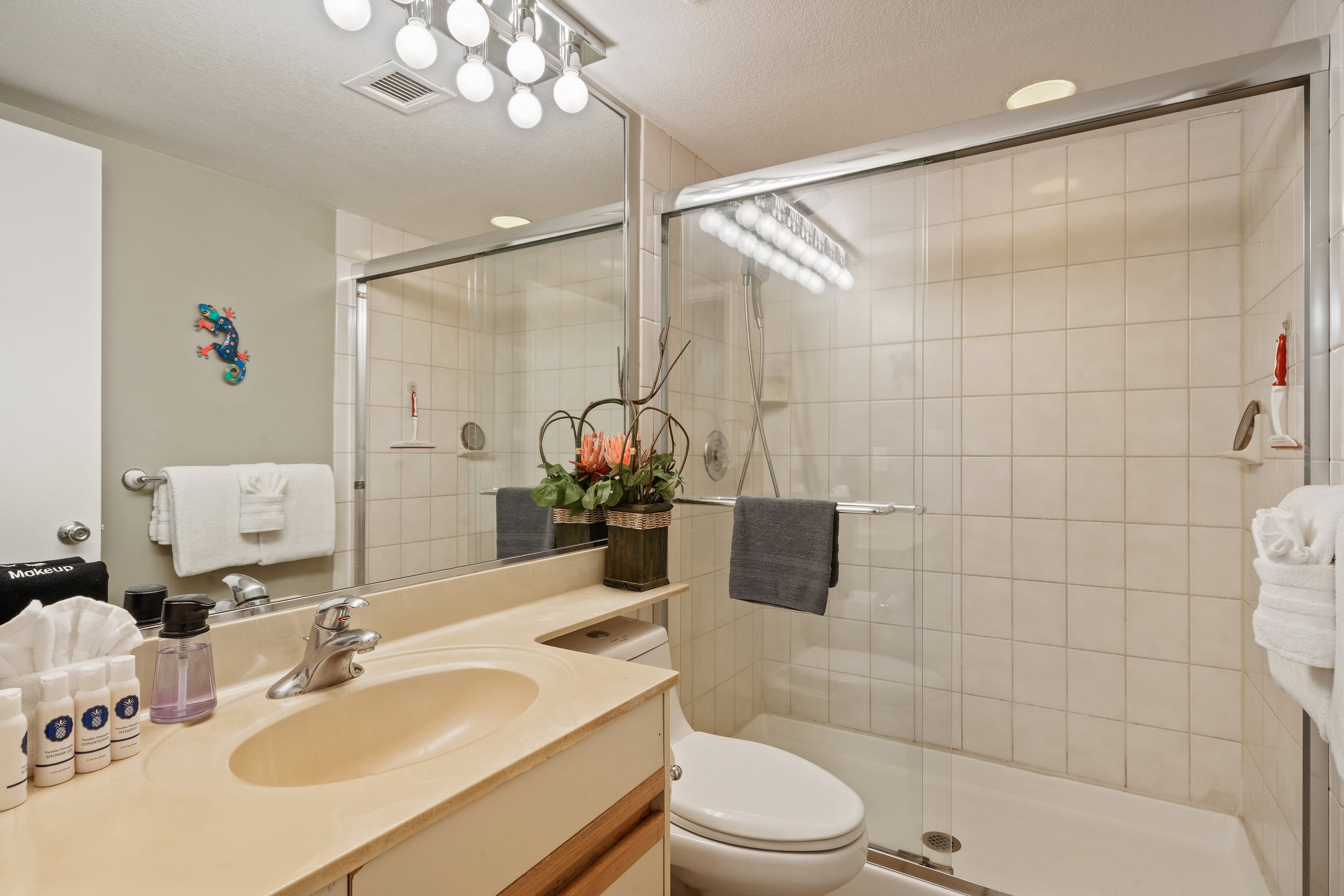 Maui Banyan H207 Tropical By Beach, Pool Hot Tub! - Image 23