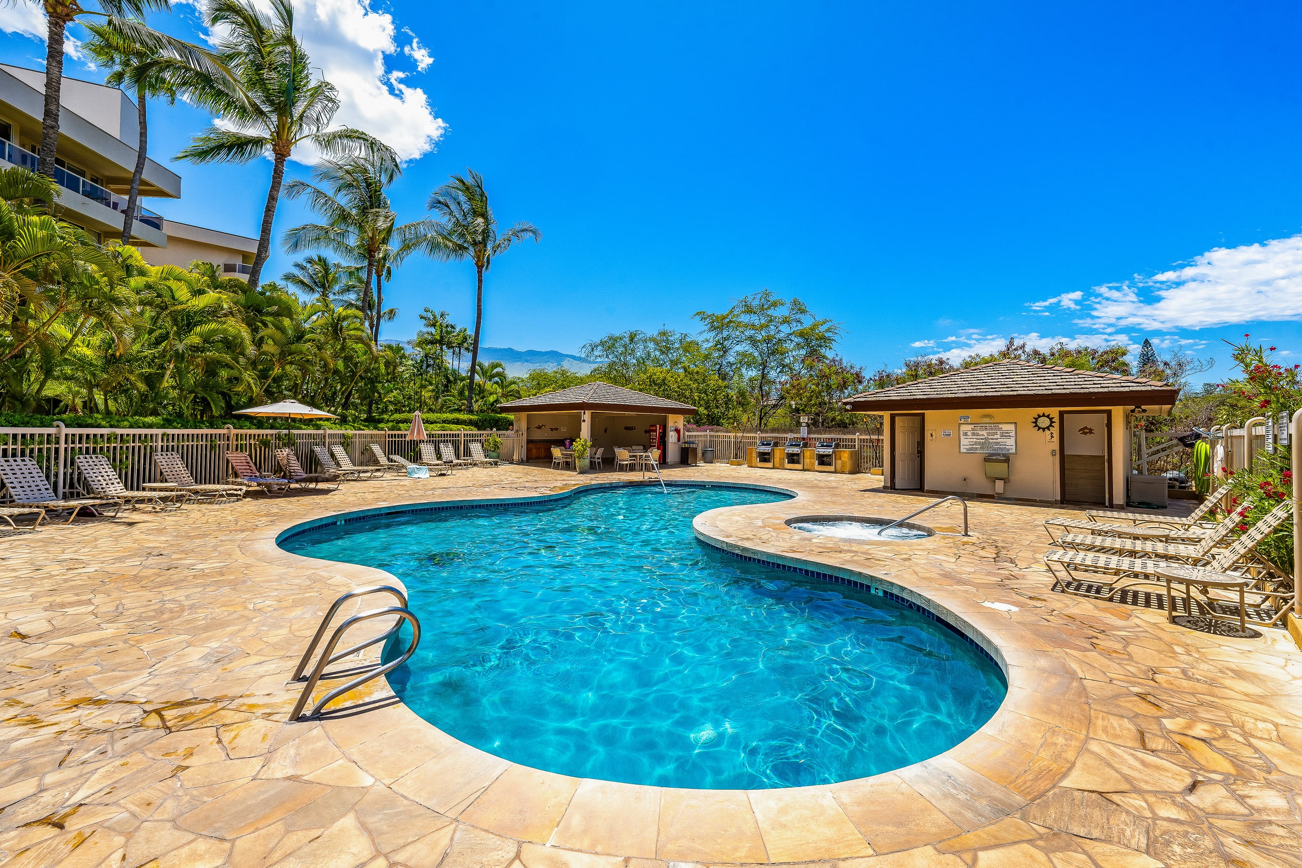 Maui Banyan H207 Tropical By Beach, Pool Hot Tub! - Image 47