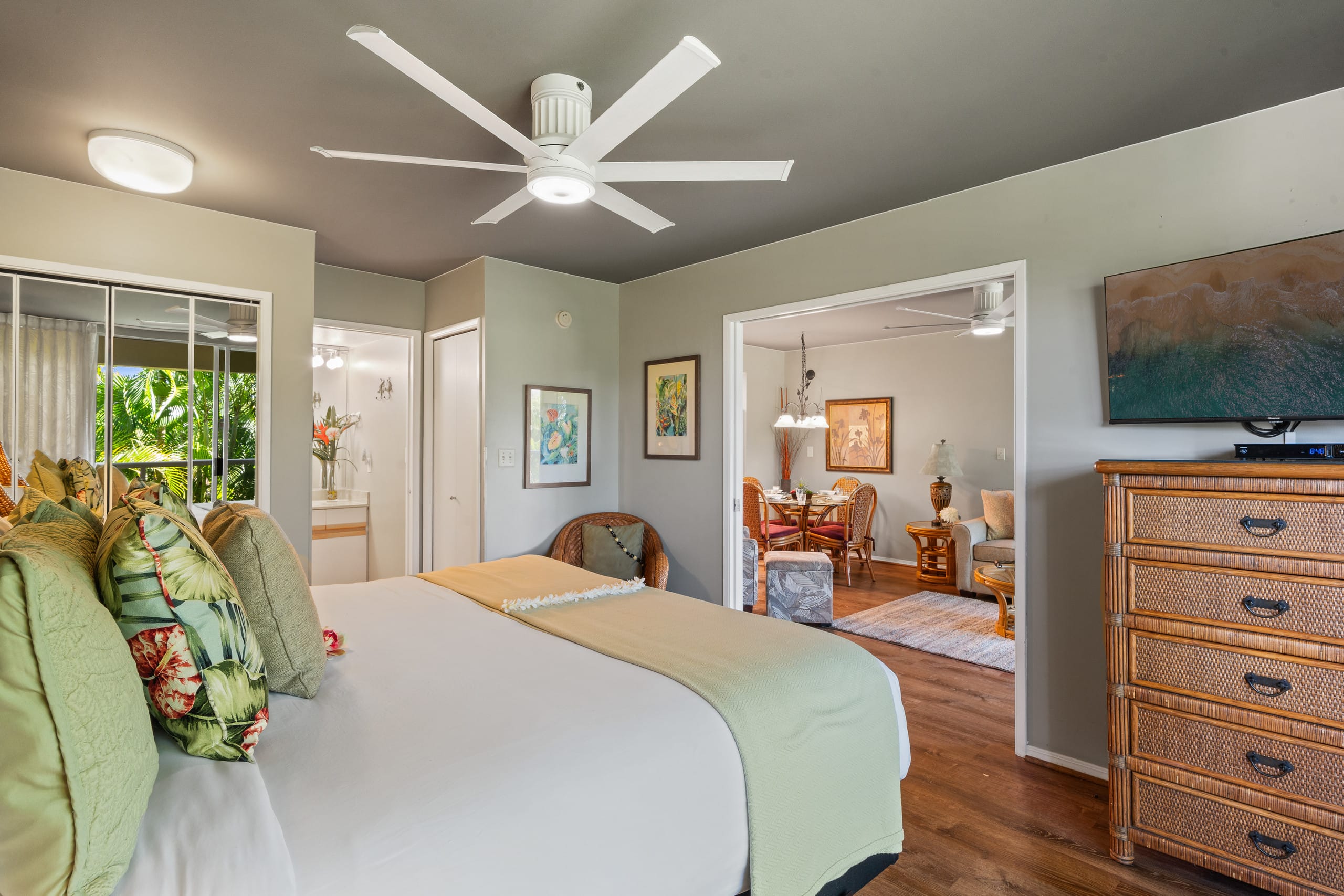 Maui Banyan H207 Tropical By Beach, Pool Hot Tub! - Image 17