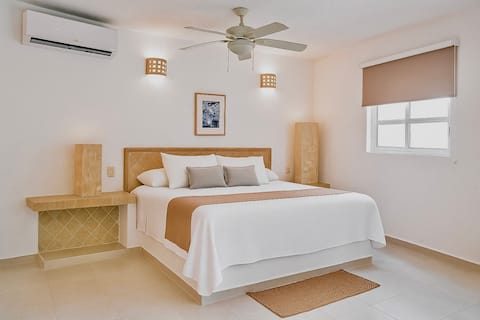 Playa del Carmen King Suite | Steps to 5th Avenue