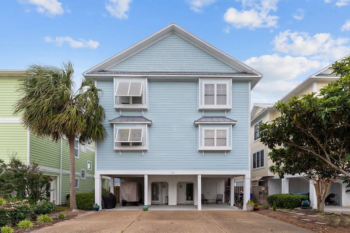 Navigate Rentals And Management managed Airbnb listing 2