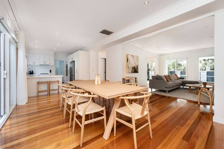 Simply Hampton gallery image 3