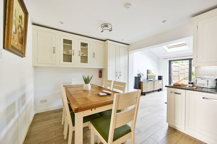 K Suites managed Airbnb listing 1