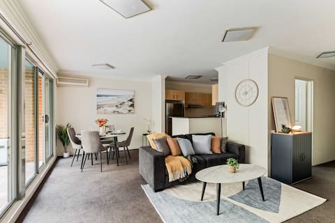 Parking, City Apartment, 5 min to Darling Harbour