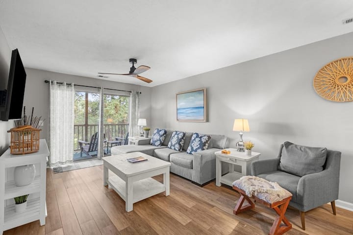 2 Bedroom Golfer's Getaway Sleeps 5 - Pawleys Island, SC
