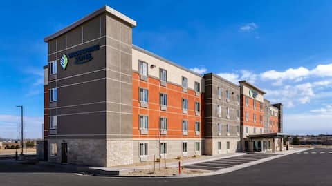 Near UNC Campus + Kitchenette. Laundry. Gym.