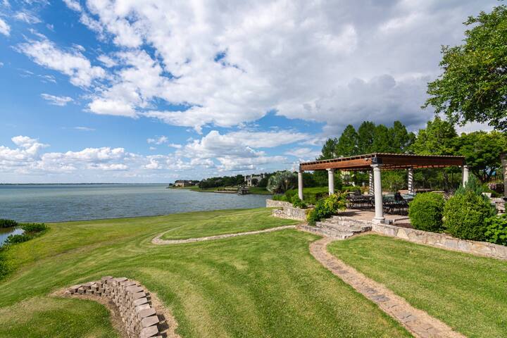 Lakeside Retreat: Pool, Fishing, RV & Family Fun! gallery image 3