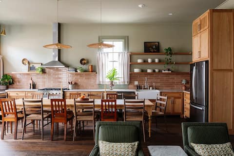 Luxury French Quarter Home & Heated Pool