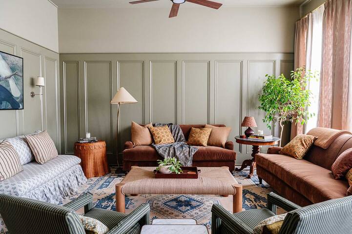 Luxury French Quarter Home | Heated Pool gallery image 3