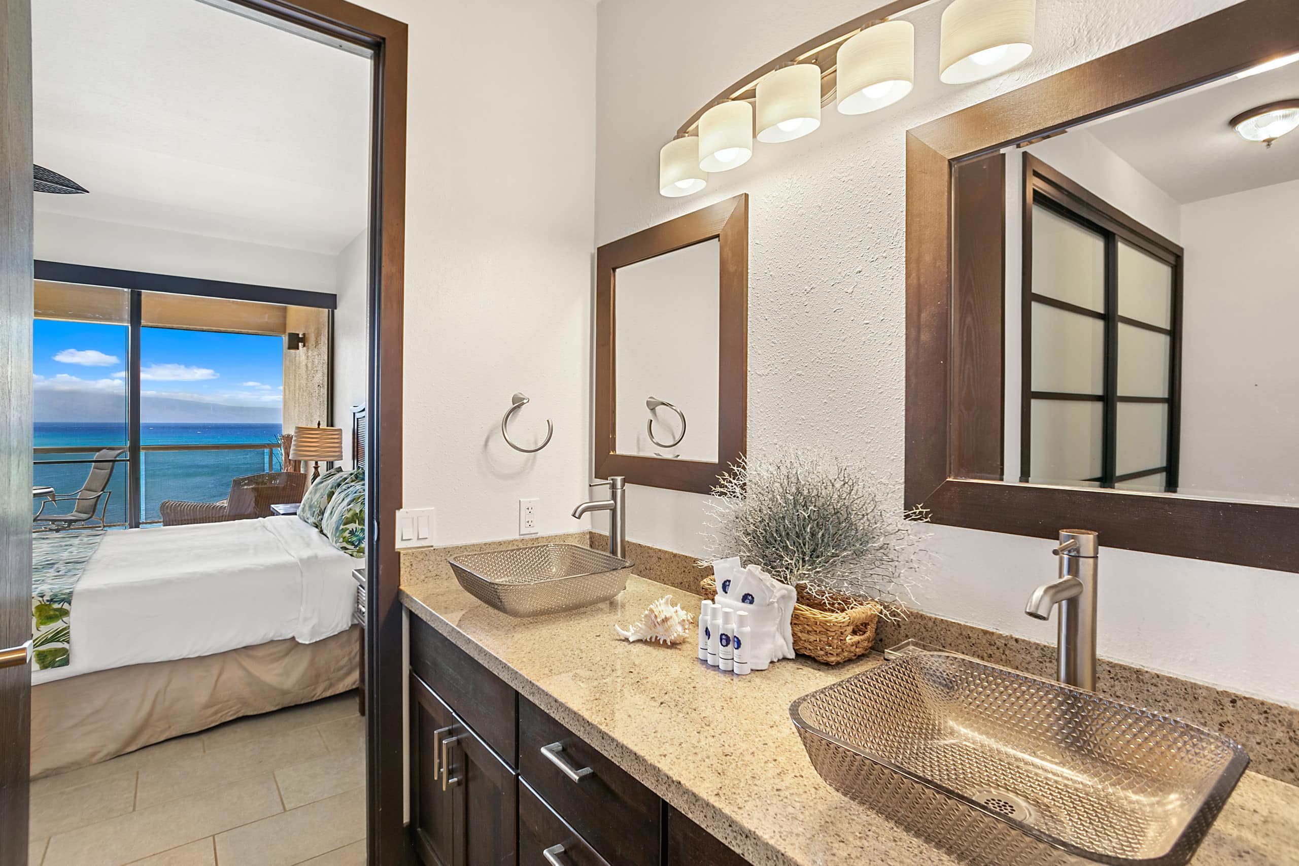 Condo in Lahaina · ★4.64 · 2 bedrooms · 4 beds · 2 private baths - Image 31