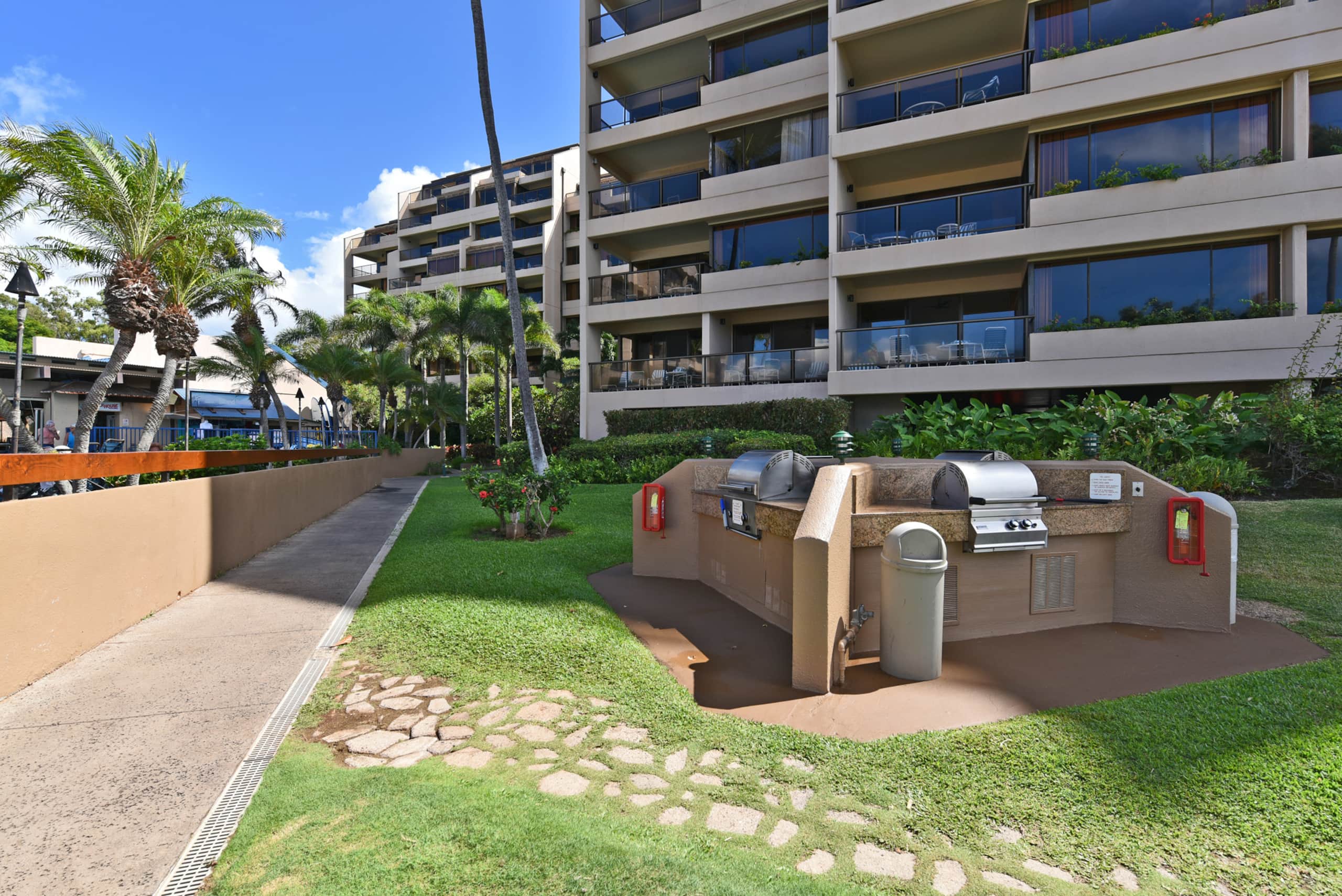 Condo in Lahaina · ★4.64 · 2 bedrooms · 4 beds · 2 private baths - Image 43