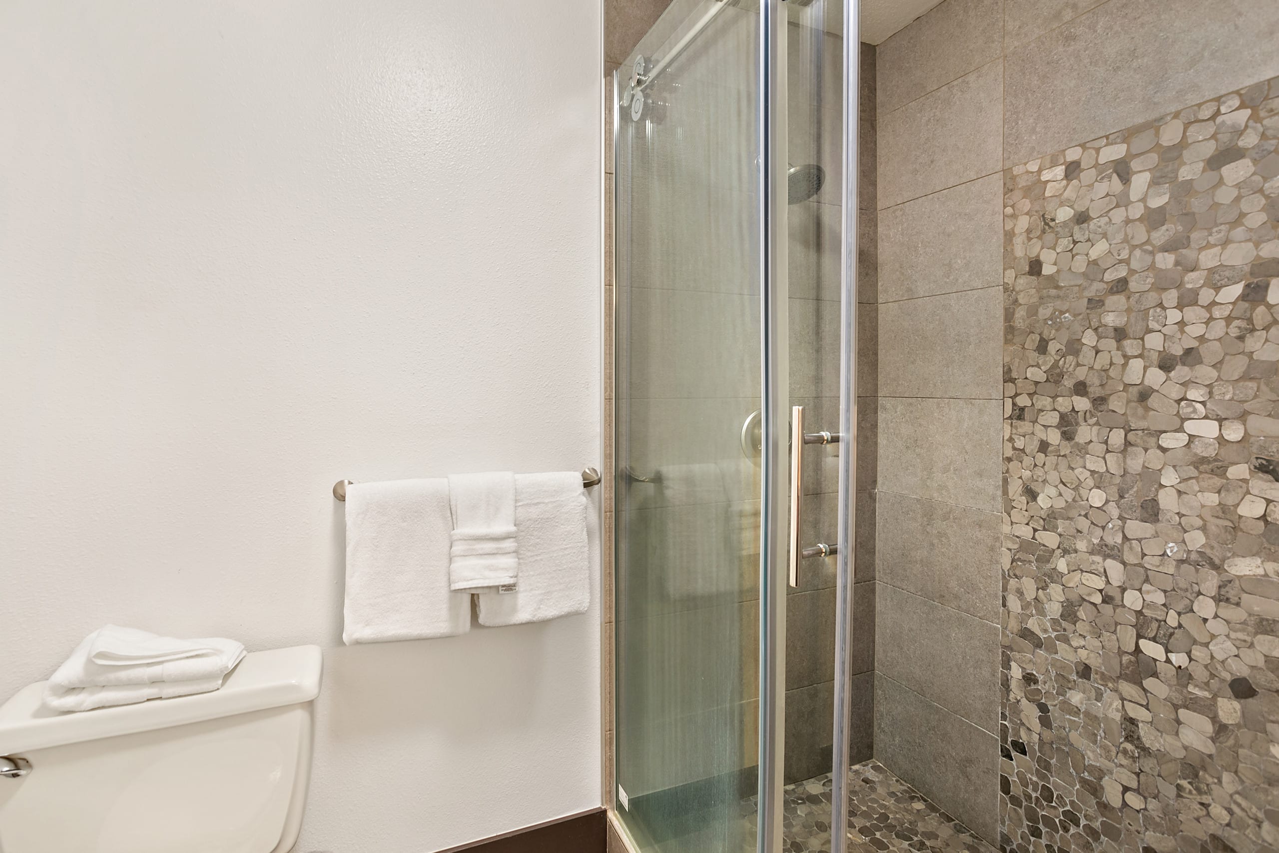Condo in Lahaina · ★4.64 · 2 bedrooms · 4 beds · 2 private baths - Image 36