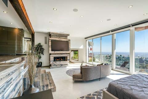 Stunning West Hollywood Hills Villa Unobstructed C