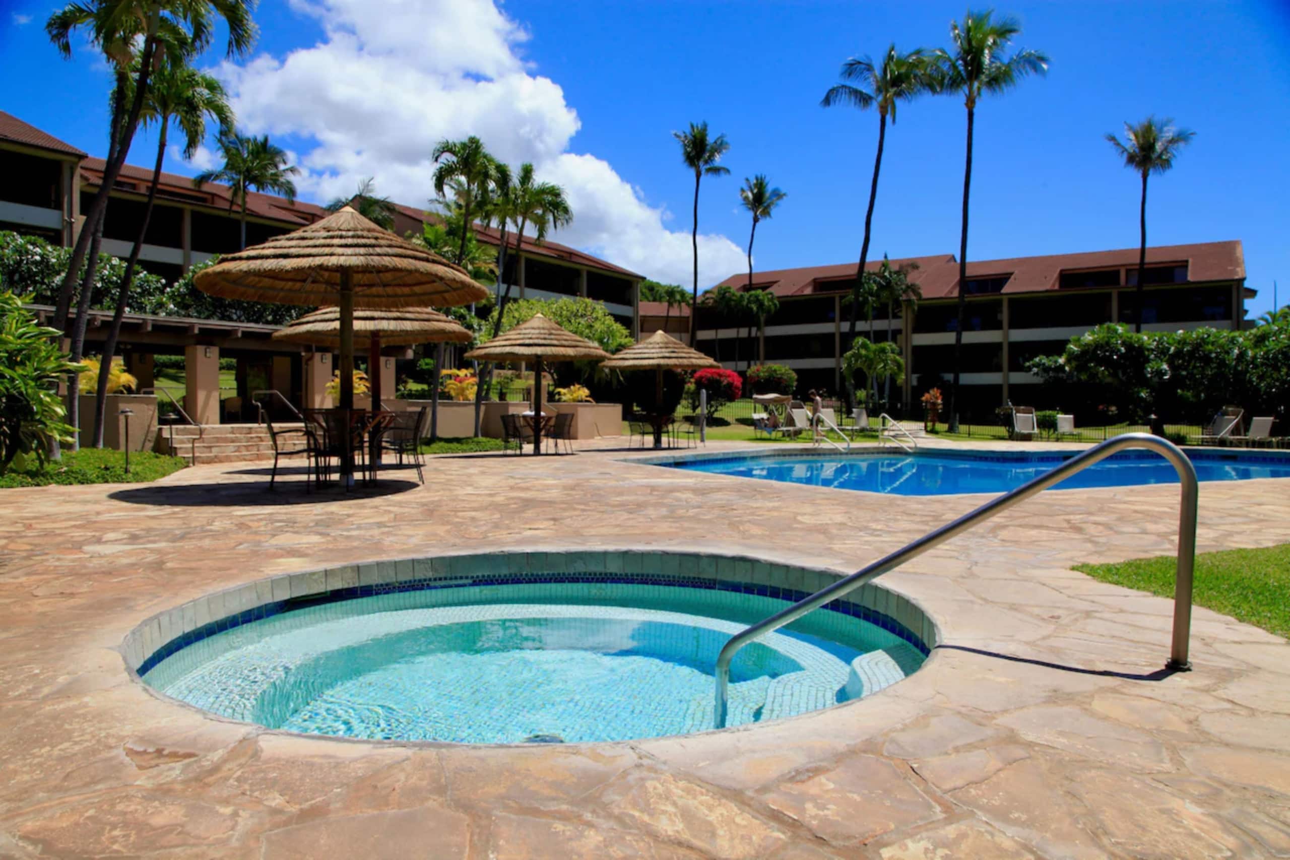 Condo in Lahaina · ★4.89 · 2 bedrooms · 4 beds · 2 baths - Image 6