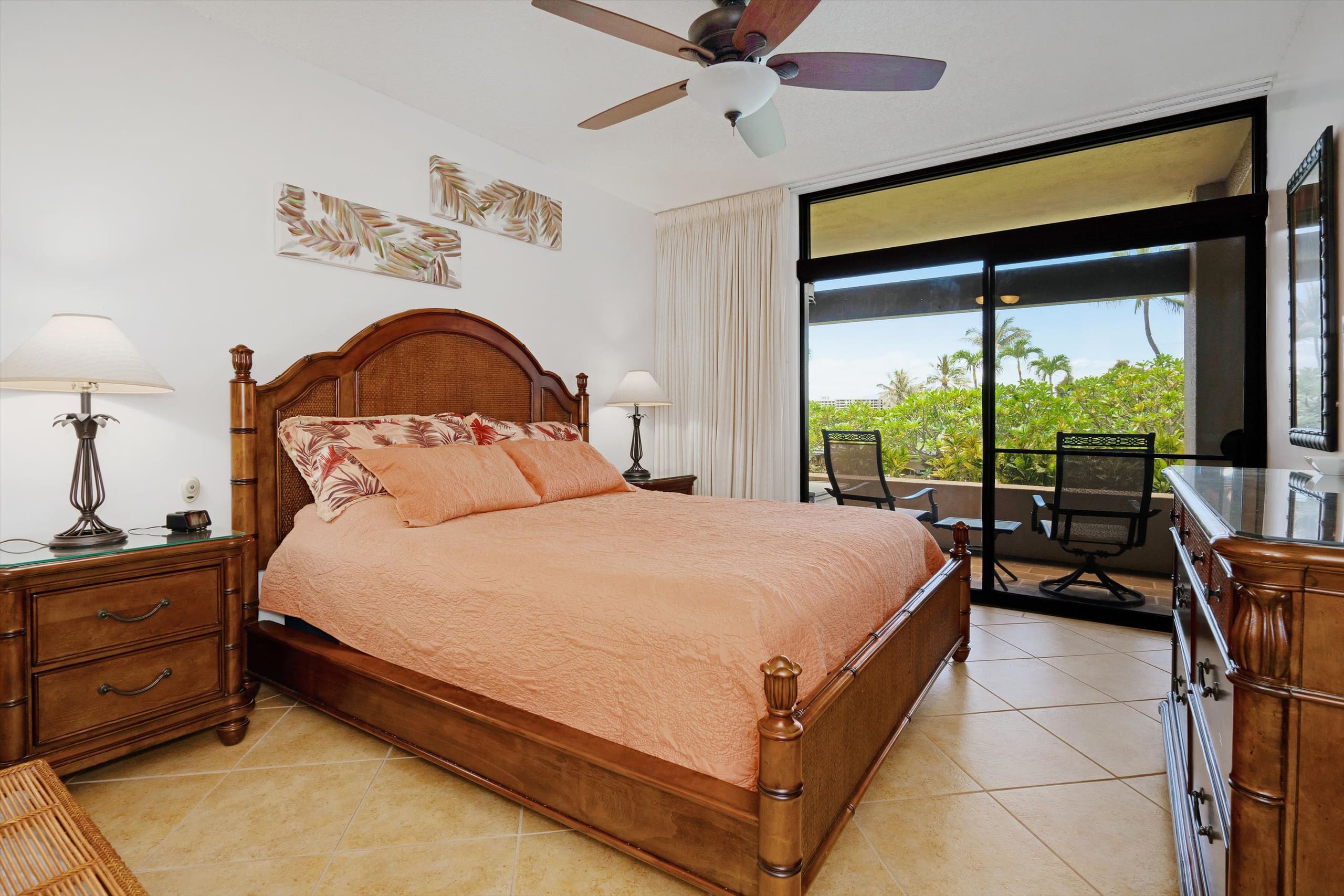 Condo in Lahaina · ★4.89 · 2 bedrooms · 4 beds · 2 baths - Image 17