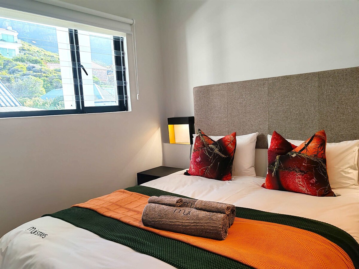 De 4,3 km lange Baileys Kloof-lus begint steil, maar beloont snel met een prachtig uitzicht op Muizenberg.