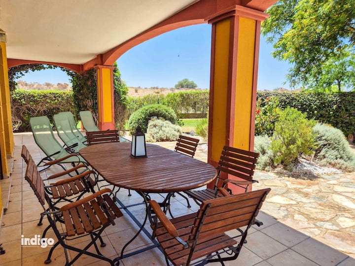Garden 3-bedroom • Pool Access • Kon01 - Villablanca