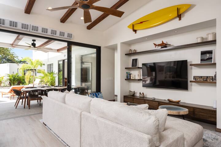 Chic villa w/ pool, rooftop views & beach access