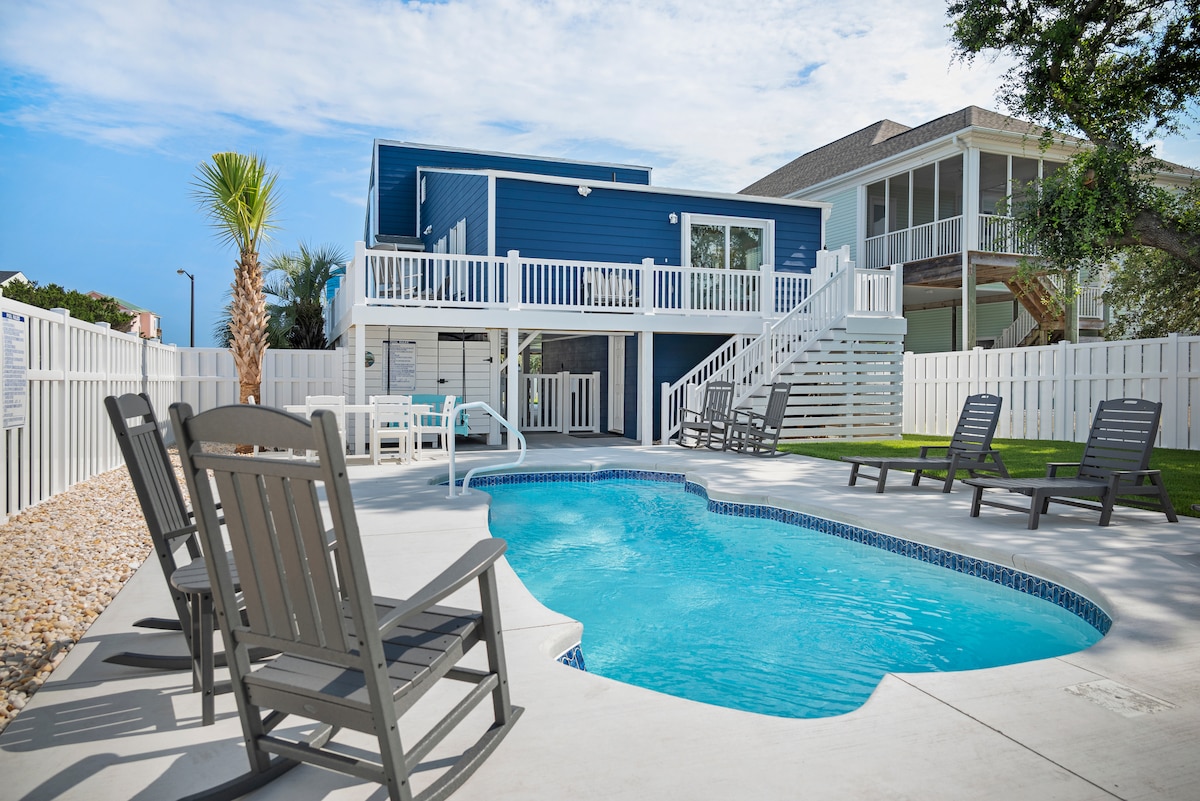 A Pier to Sea: Elegant Home with Private Pool,
