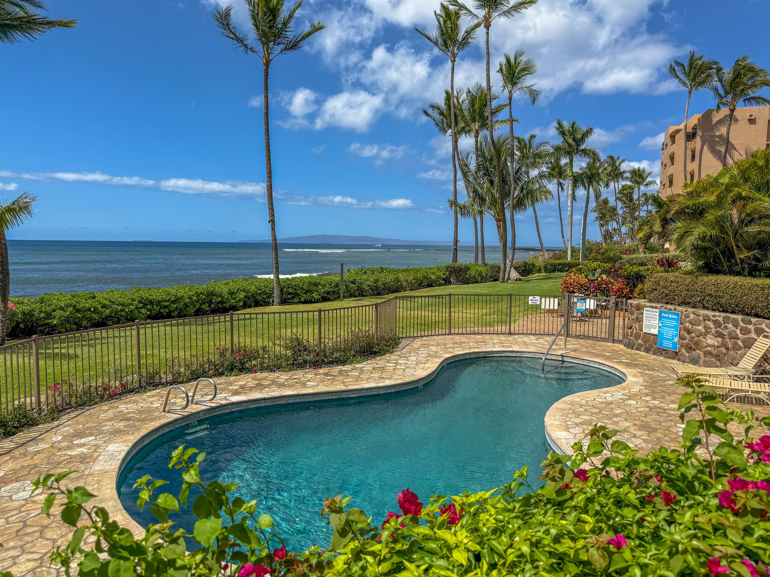 Condo in Wailuku · ★5.0 · 1 bedroom · 2 beds · 1 bath - Image 33