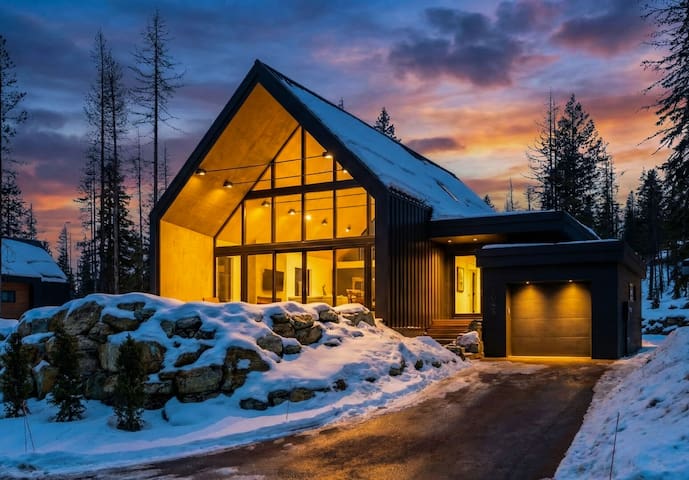 Vacay Whitefish managed Airbnb listing 2