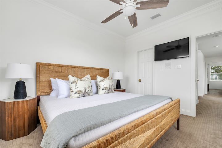 غرفة نوم كينغ الثالثة في الطابق الثاني