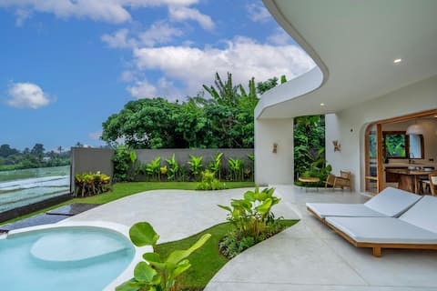 Pleasant 3BR Tabanan Villa w/ Pool & Paddy Views