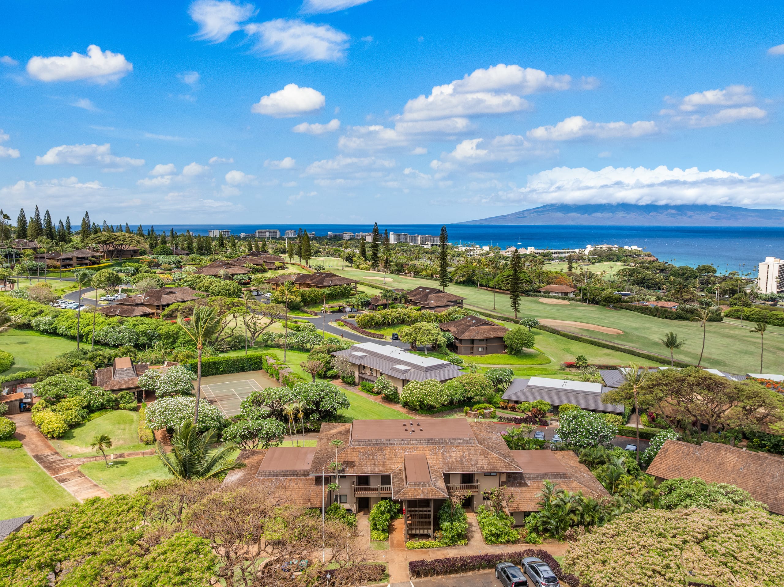 Condo in Lahaina · ★5.0 · 2 bedrooms · 3 beds · 2 baths - Image 42