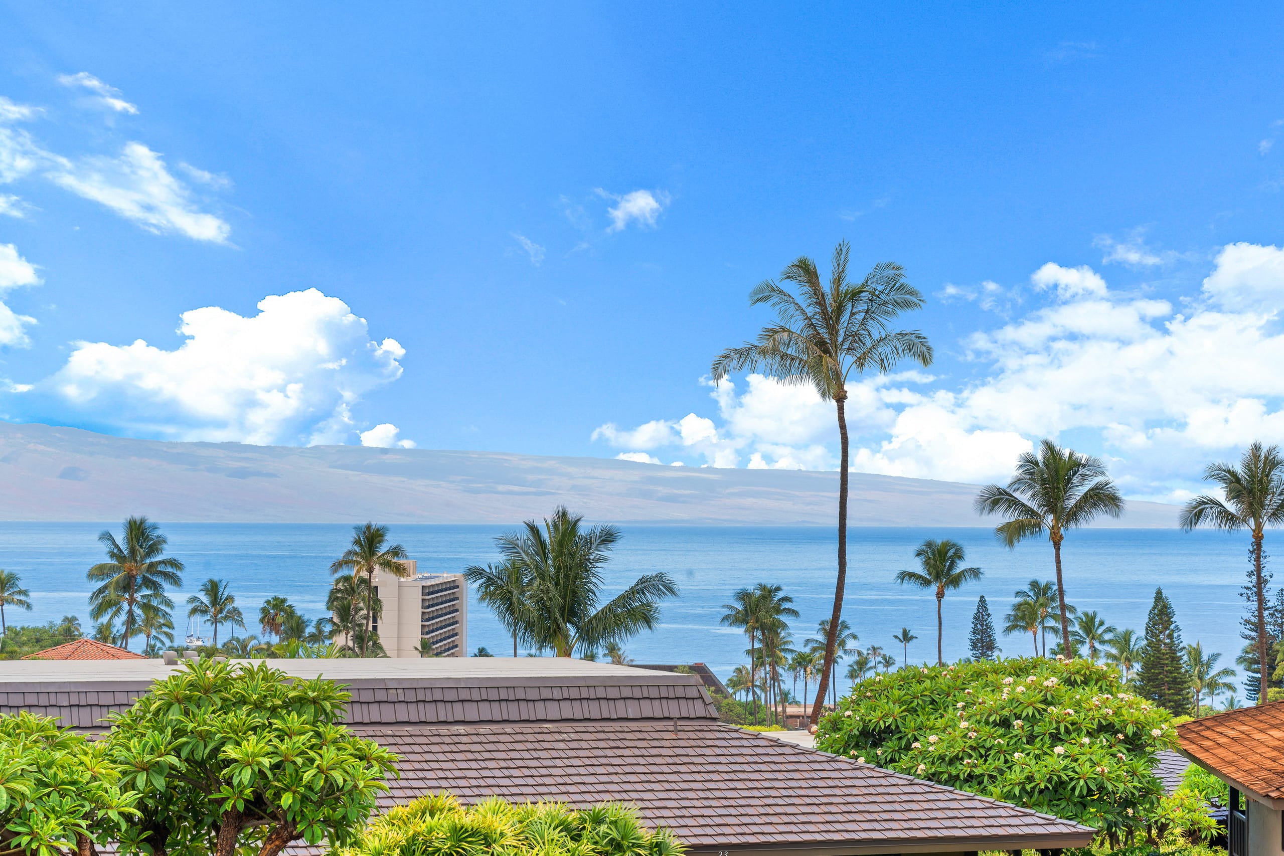 Condo in Lahaina · ★5.0 · 2 bedrooms · 3 beds · 2 baths - Image 1