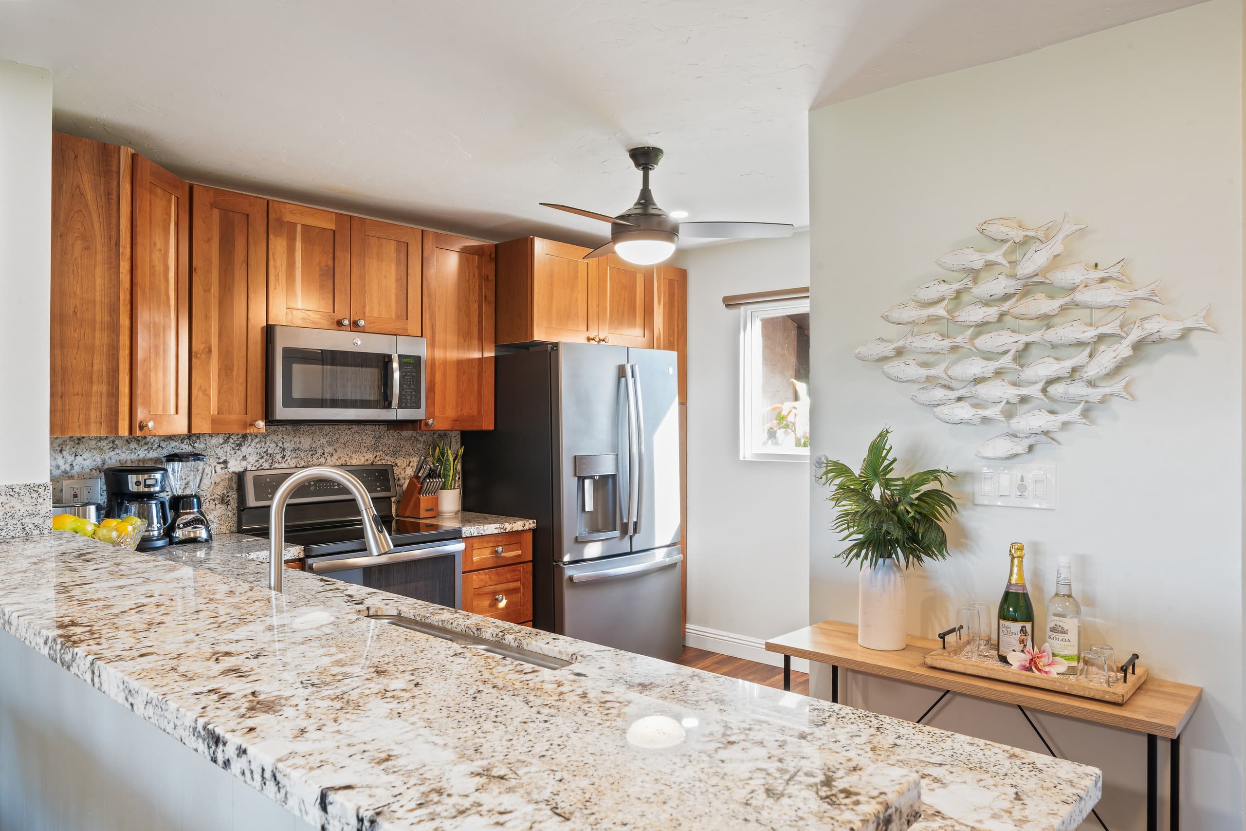 Condo in Lahaina · ★5.0 · 2 bedrooms · 3 beds · 2 baths - Image 9