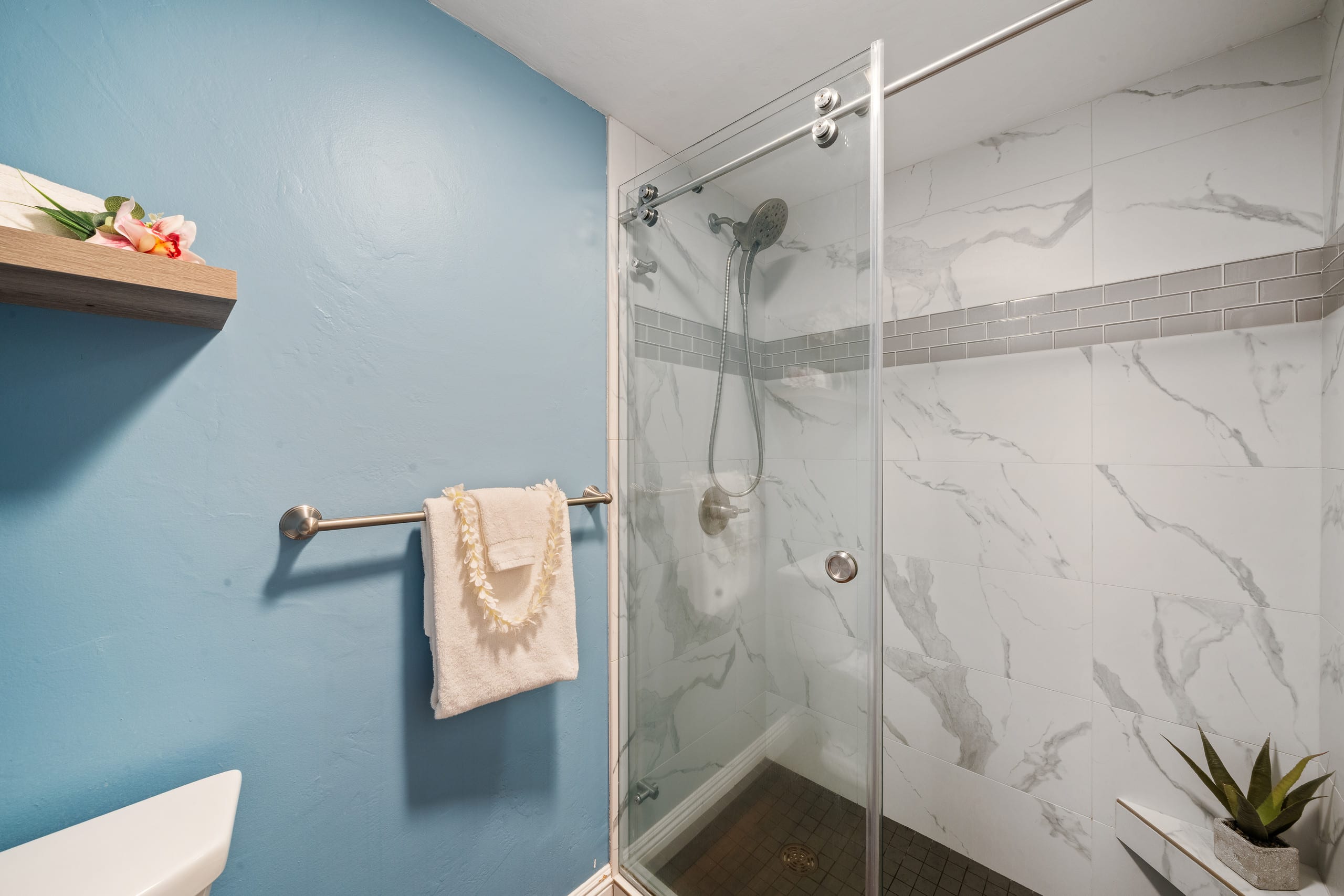 Condo in Lahaina · ★5.0 · 2 bedrooms · 3 beds · 2 baths - Image 31