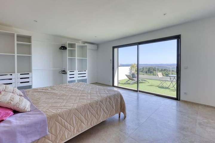 Спална соба 2