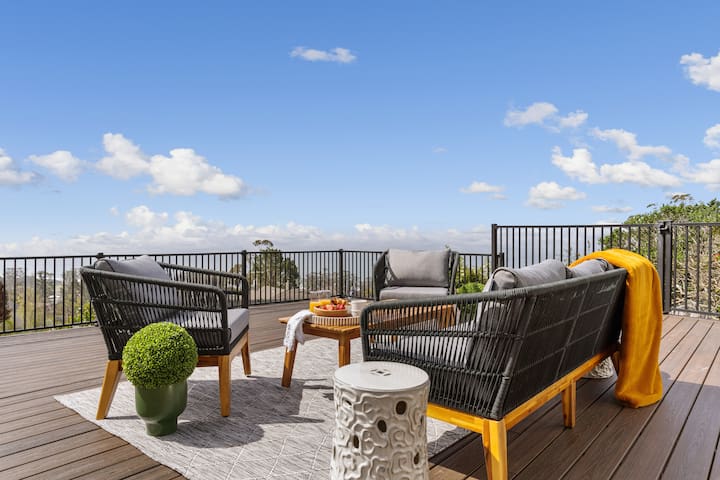 New! Serene Oceanview Escape with Expansive Deck