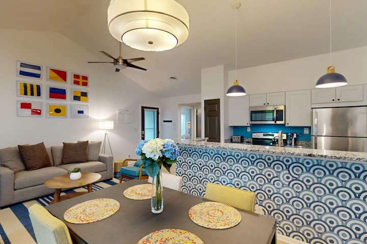 Renovated Sea Colony Townhome: Deck & Fast Wifi - Bethany Beach, DE