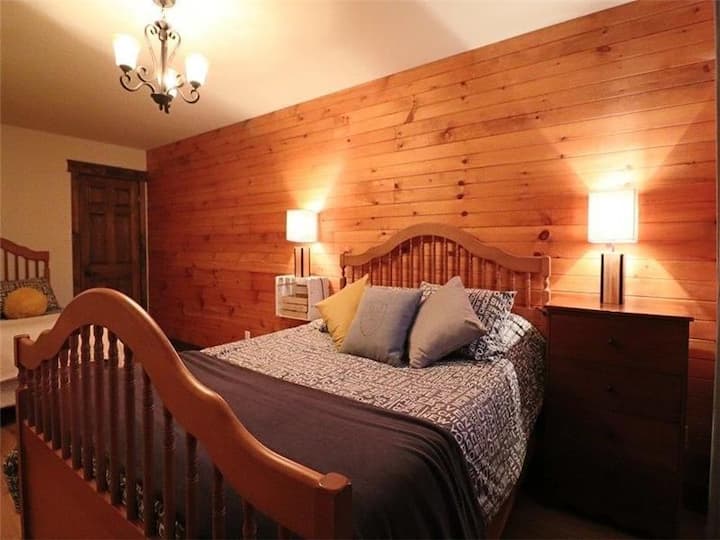 სარდაფის საძინებელი - საწოლი 152 × 203 სმ