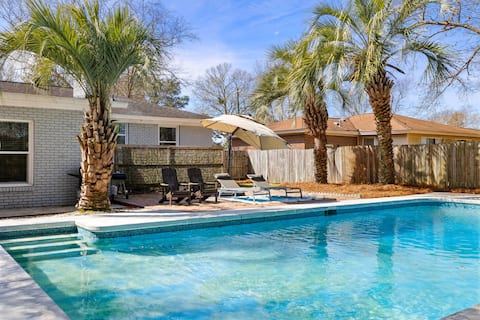 Pool Home - Perfect for Families - 4 Bedrooms