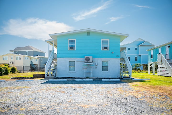 The Hideaway: Dog-friendly Unit In Multiplex - Oak Island, NC