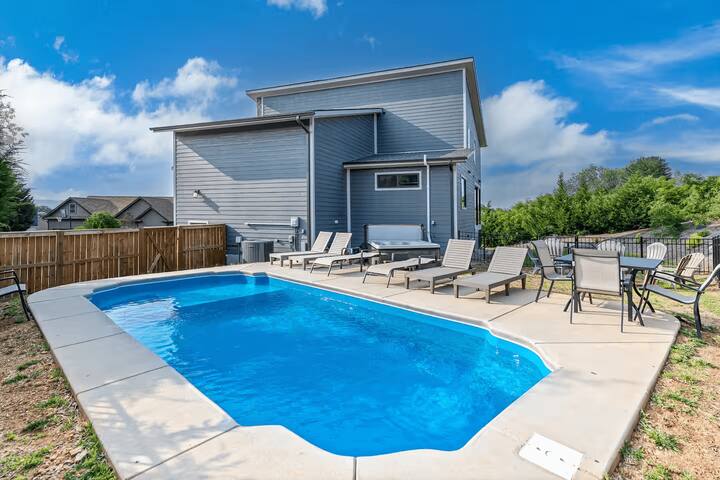 Daydream Retreat by 5 Seasons Homestays gallery image 2