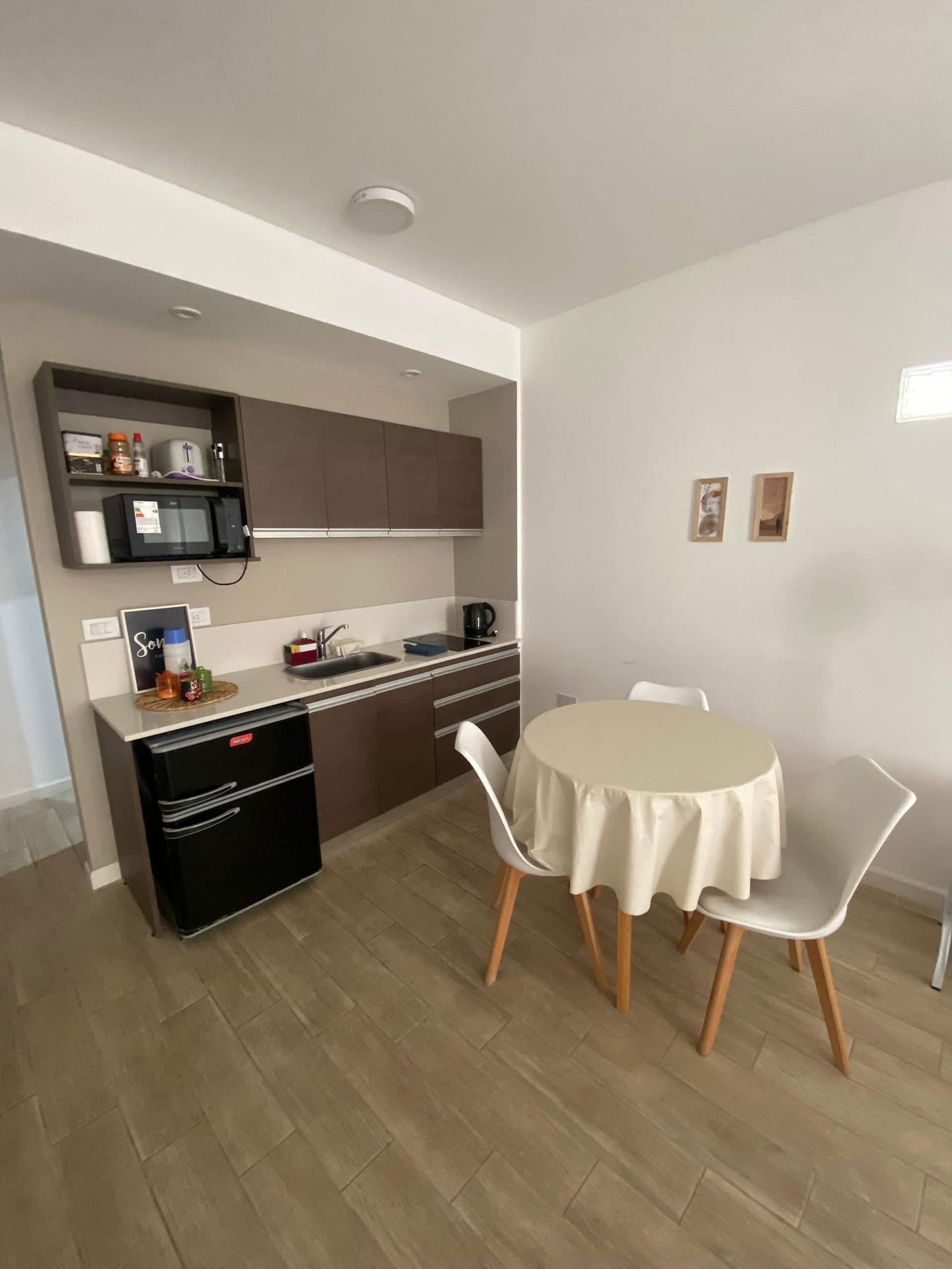 Furnished studio apartment in Almagro with balcony