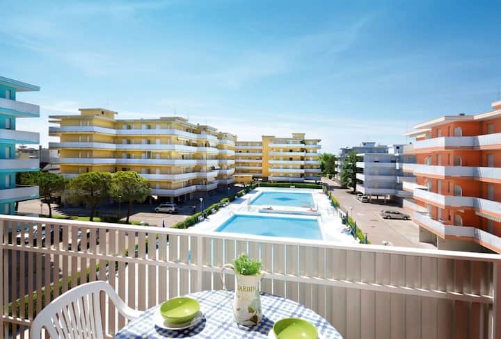 Séjour Fonctionnel Dans Un Resort Avec Piscine - Bibione