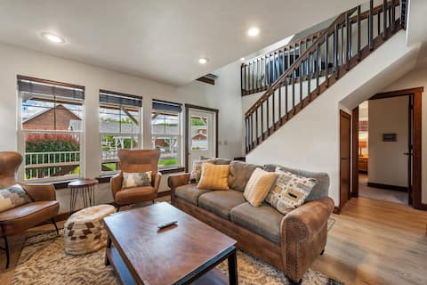 Pet Friendly Dover Bay Getaway