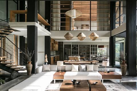 Architect 4 Bdr River Villa in Nyanyi Beach