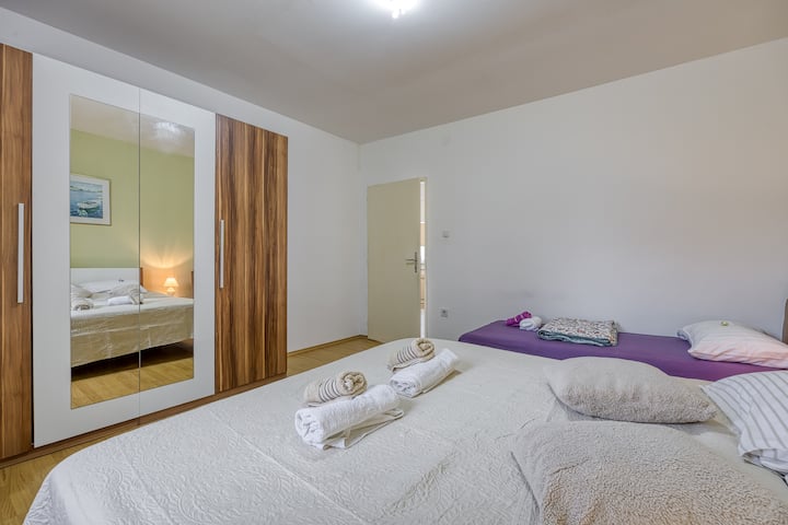 Втора спалня