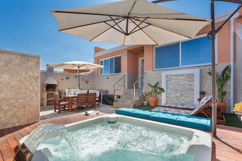 Casa Kentia