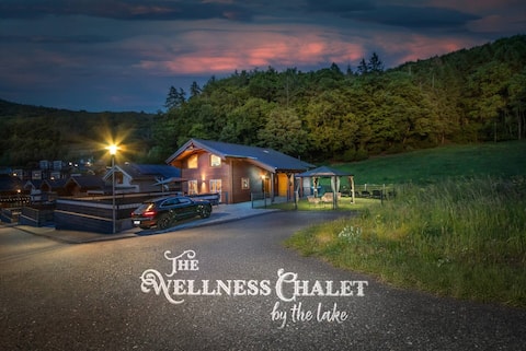XXL wellness chalet by the lake for up to 10 people