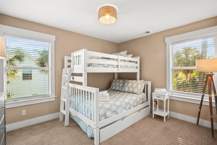 Second floor bunk room