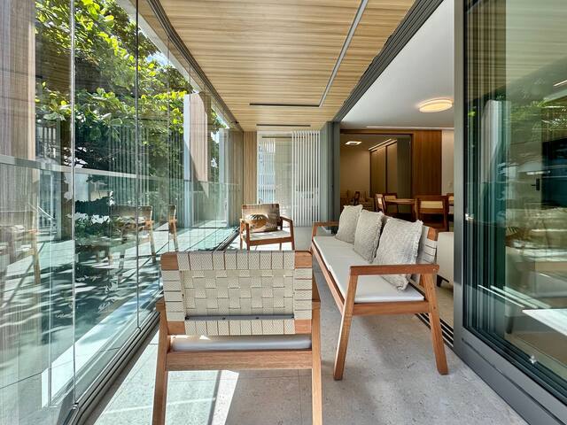 Exclusive apartment with balcony in Leblon gallery image 5