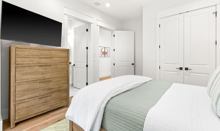 Suite Queen au 2e étage - « The Sage Room »