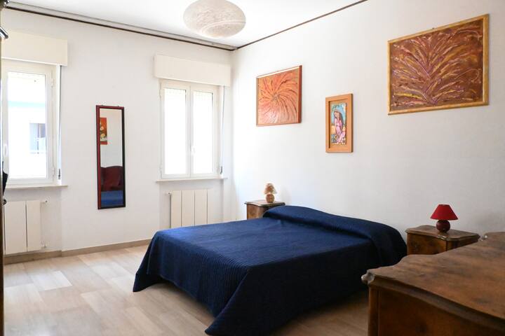 საძინებელი 1