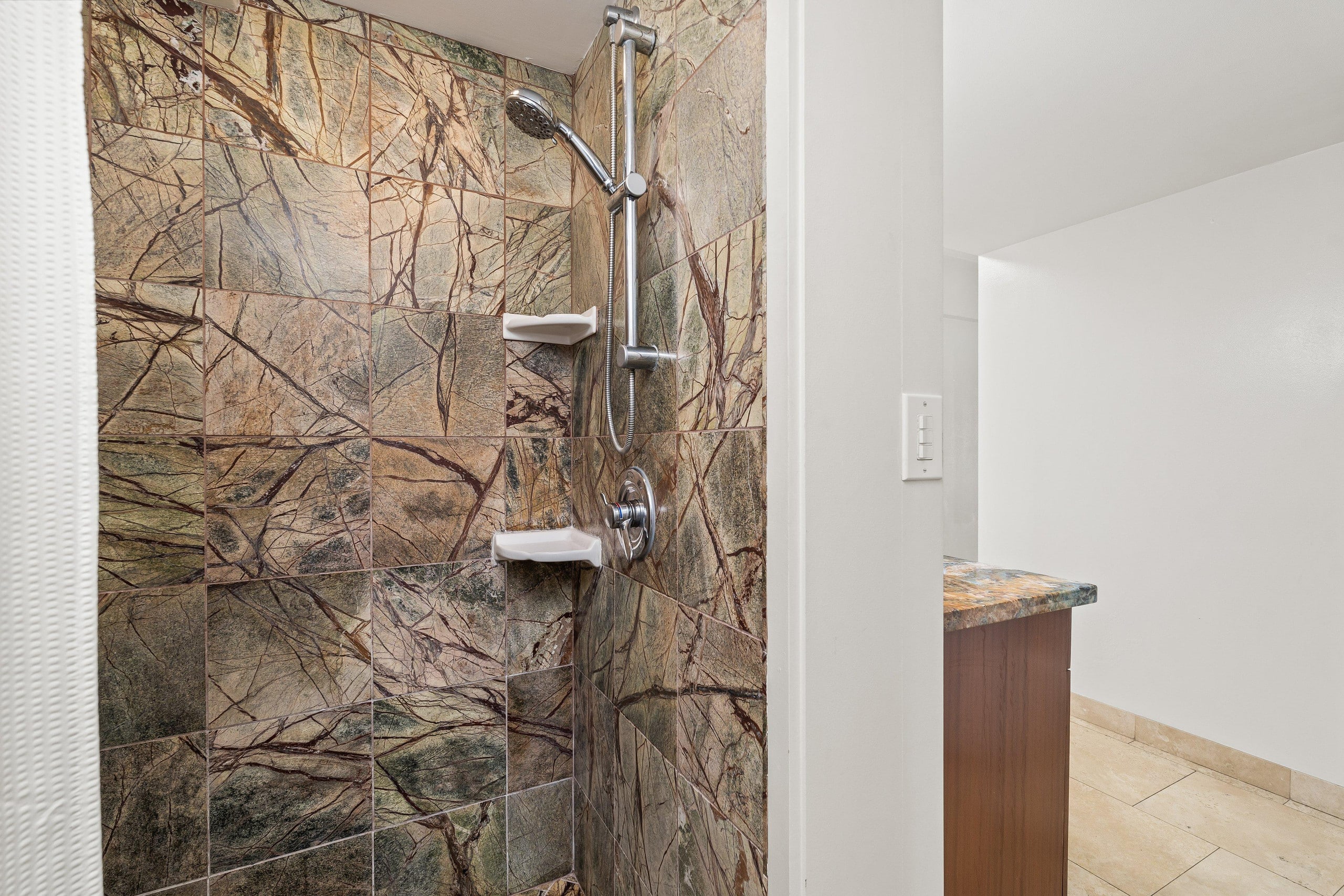 Condo in Honolulu · ★4.93 · 1 bedroom · 1 bed · 1 private bath - Image 7